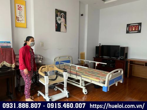 Combo giường y tế và xe lăn ghép mảnh cho người già