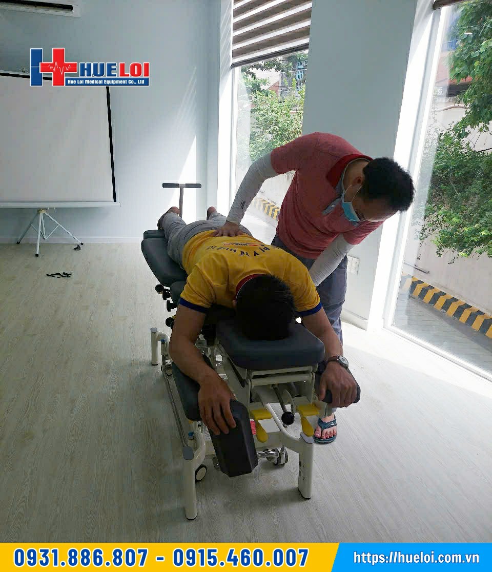 giường chiropractic fairworth 380