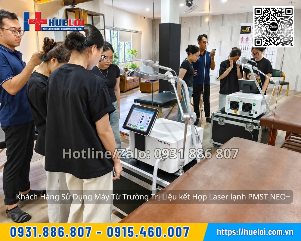 hướng dẫn khách hàng sử dụng máy từ trường trị liệu