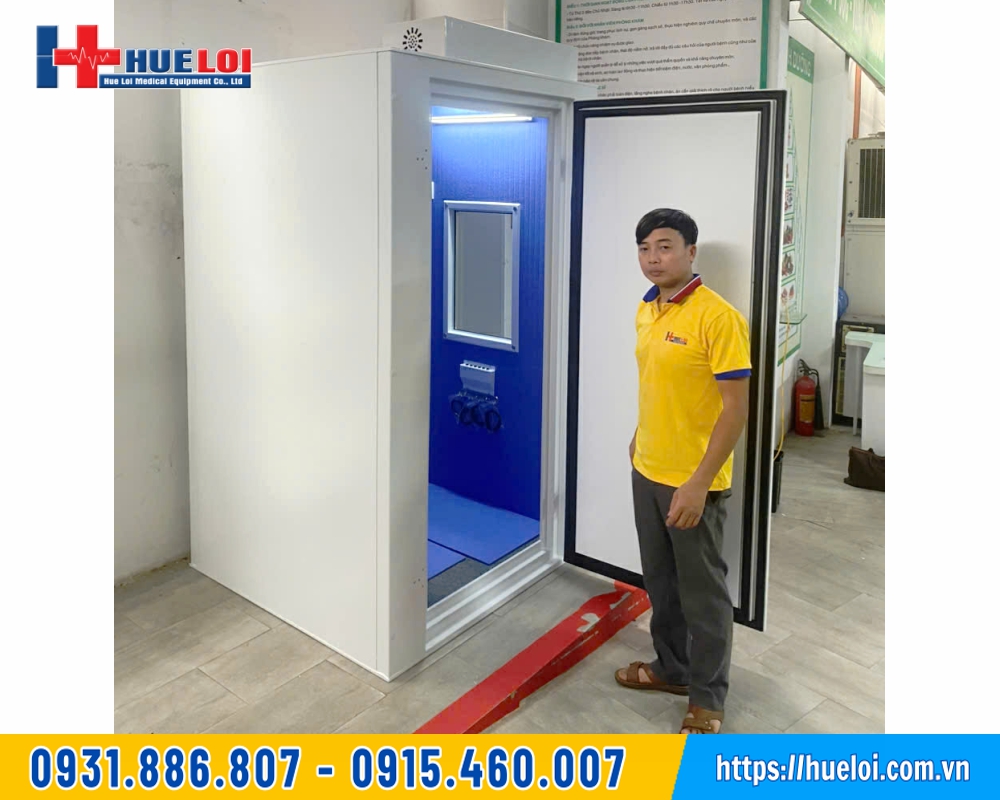 Huê Lợi bàn giao buồng đo thính lực