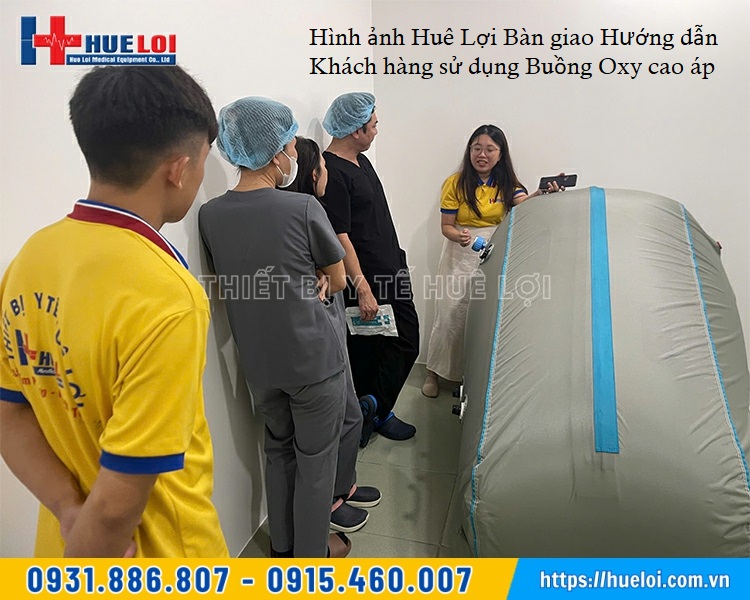 khách hàng sử dụng buồng oxy cao áp