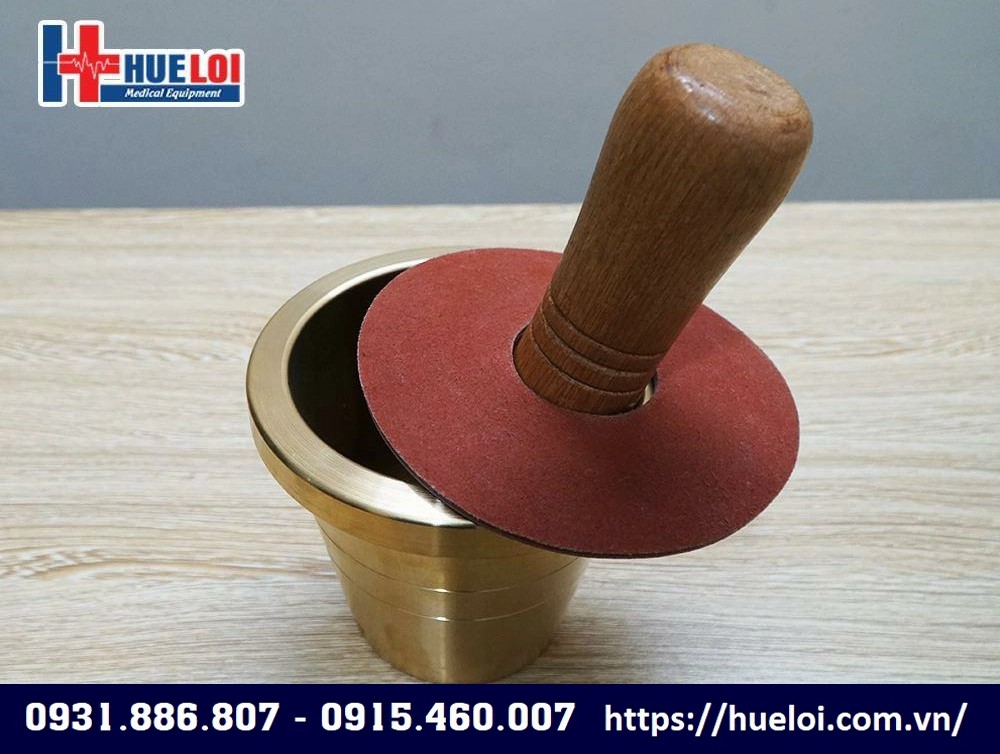cối giã thuốc bằng đồng