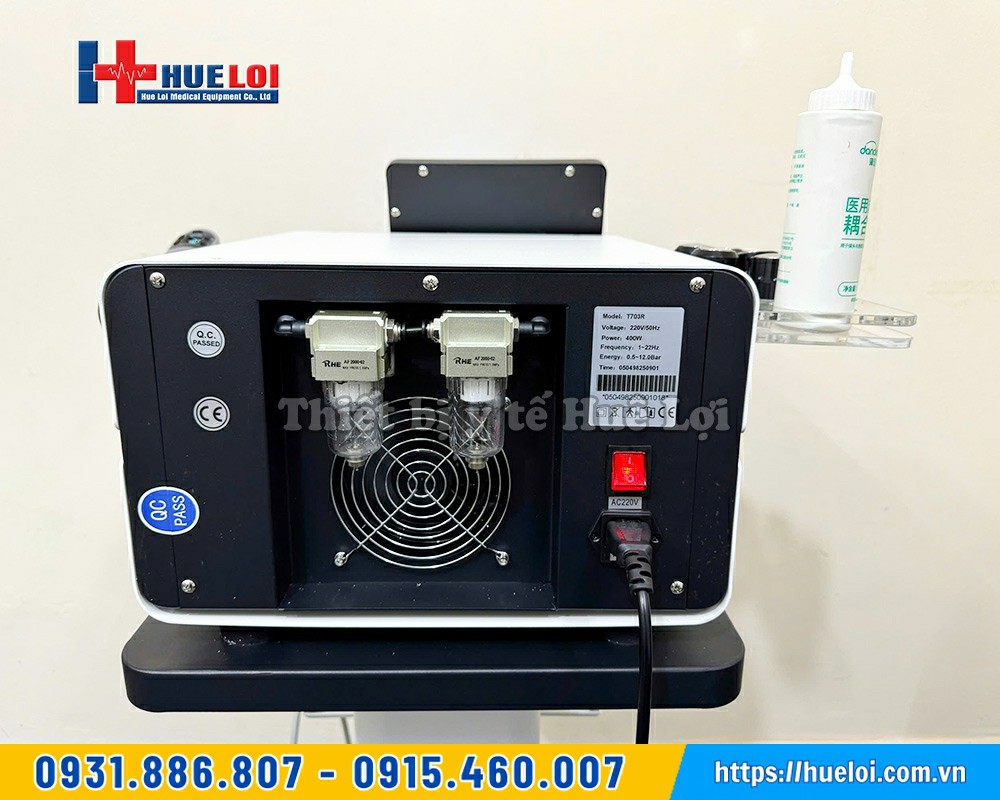 mặt sau máy xung kích texua t703