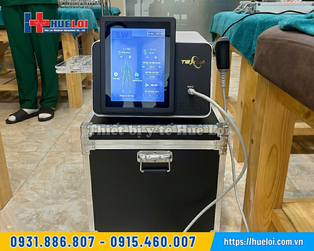 bàn giao máy xung kích trị liệu t703